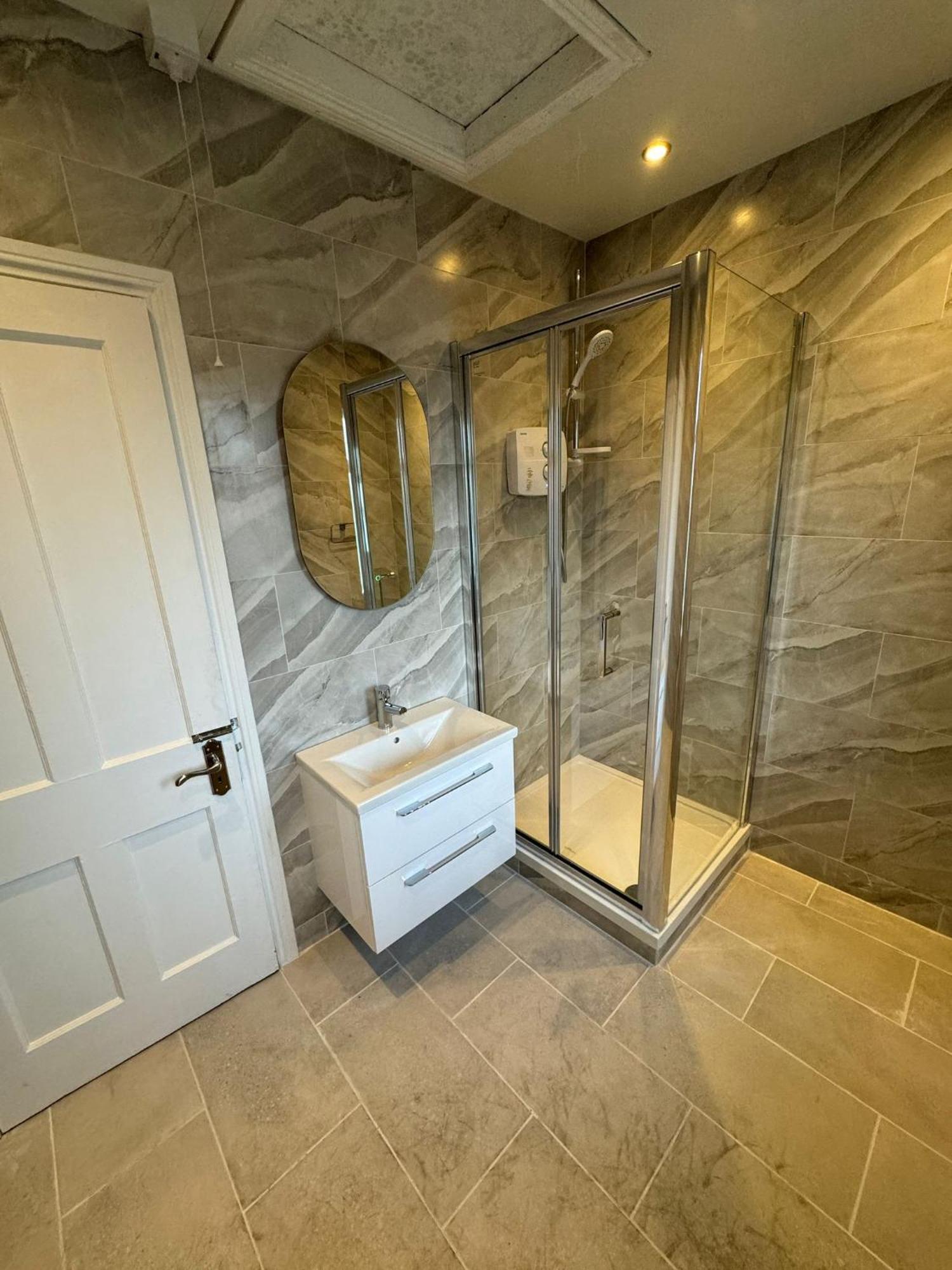 Nice Triple Room At 2 Iveragh Rd-7 더블린 외부 사진